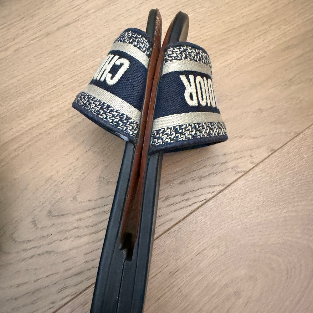 Dior Slide Navy Blue Embroidery Sandals. - Picture 3 of 6
